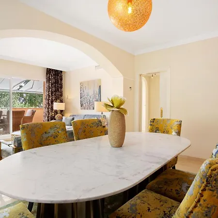 Beautiful With Big Terrace And Access To 3 Pools Elviria Apartamento Marbella