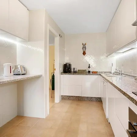 Beautiful With Big Terrace And Access To 3 Pools Elviria Apartamento